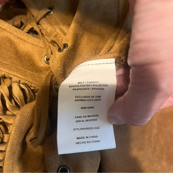 hint of mint faux sued tassel vest size medium - Picture 5 of 5